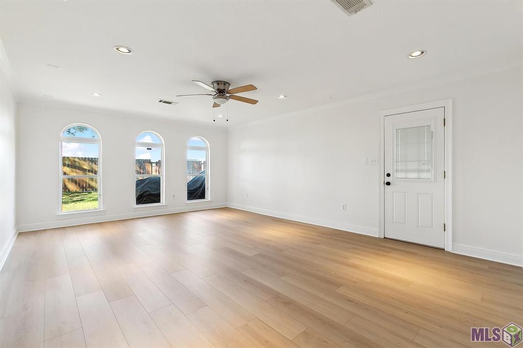 7200 Cove Drive, New Orleans, Louisiana image 9