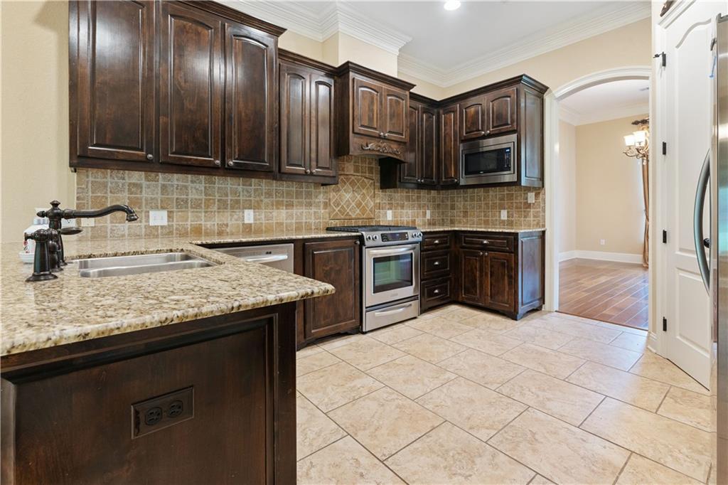 7525 Lillie Valley Drive, Gonzales, Louisiana image 11
