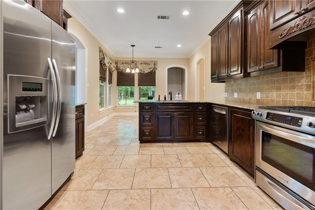 7525 Lillie Valley Drive, Gonzales, Louisiana image 12