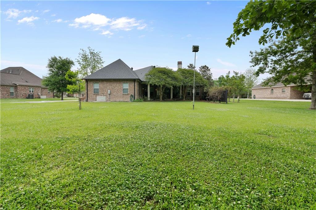 7525 Lillie Valley Drive, Gonzales, Louisiana image 4