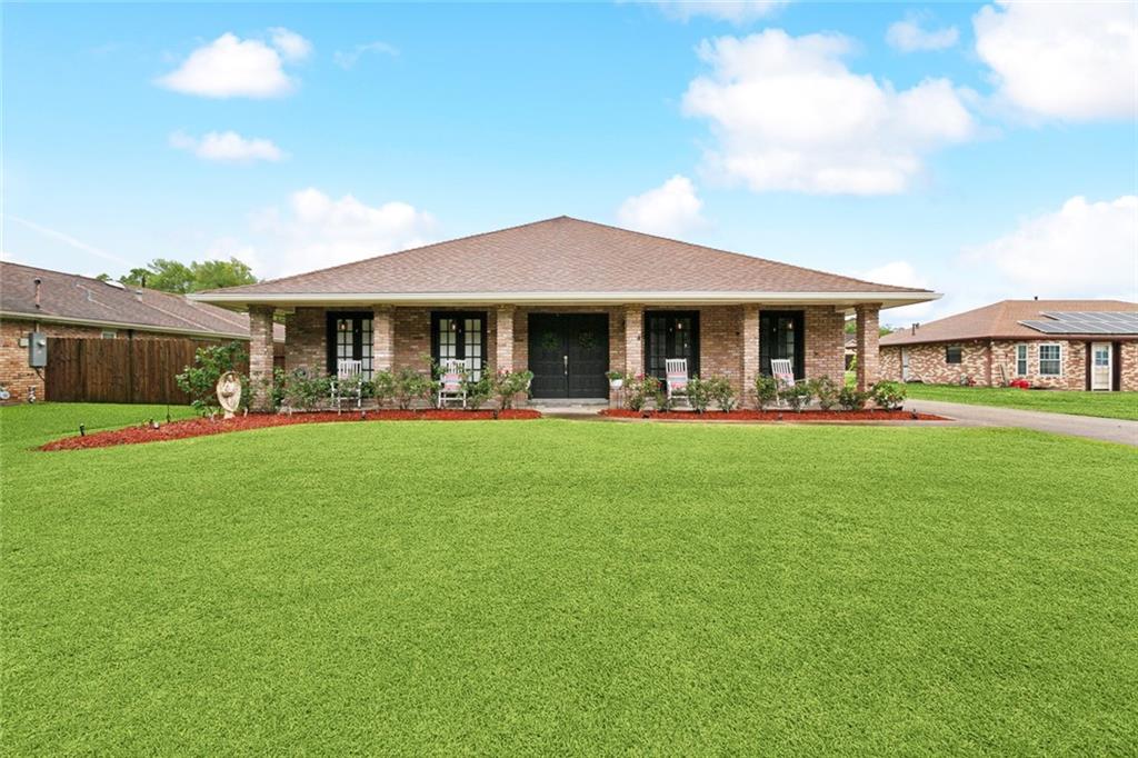 112 Langridge Drive, Belle Chasse, Louisiana image 1