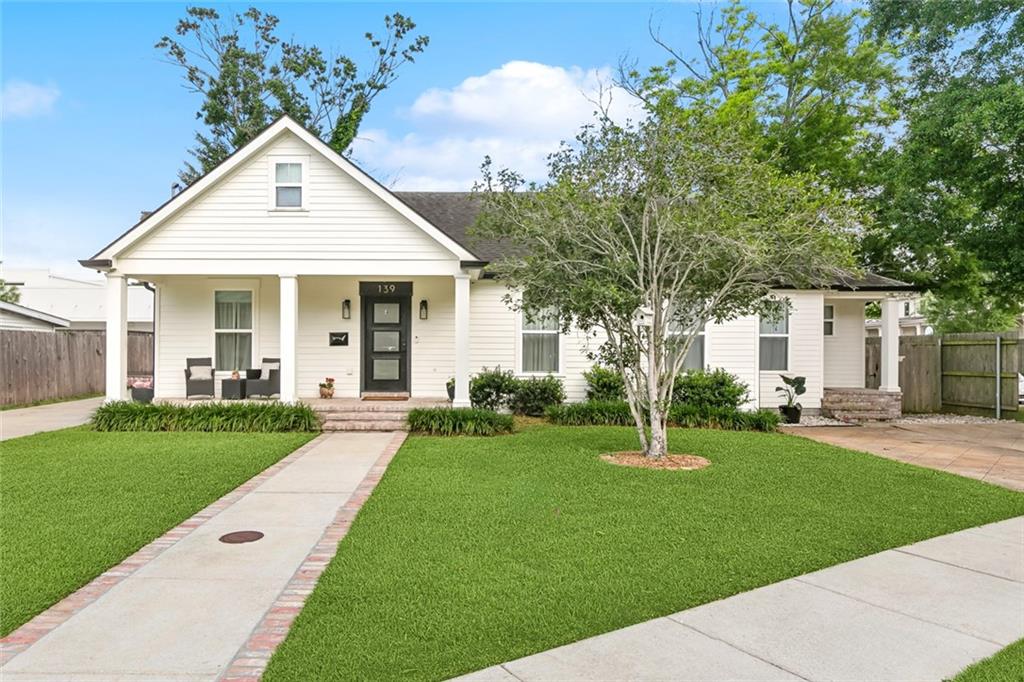 This gem is located in prime location! Better than new, high end finishes and custom touches throughout. This beautifully renovated and reconstructed single-story home offers modern upgrades and timeless charm. All major systems—plumbing, electrical, roof, and HVAC—were replaced in 2019. The custom kitchen boasts marble countertops, a 6-burner gas stove with commercial-grade vent, and premium appliances. Fanatasic and open floor plan makes the space ideal and functional. 
Freshly painted and ½-inch thick engineered wood floors throughout- no carpet! Other great features include crown molding, recessed lighting, and a spacious primary suite. A large covered patio overlooks the fully fenced yard. Bonus room off the garage makes for awesome potential for an office, home gym, etc. Two car garage and double driveways provides plenty of parking. Located in preferred Flood Zone X.
