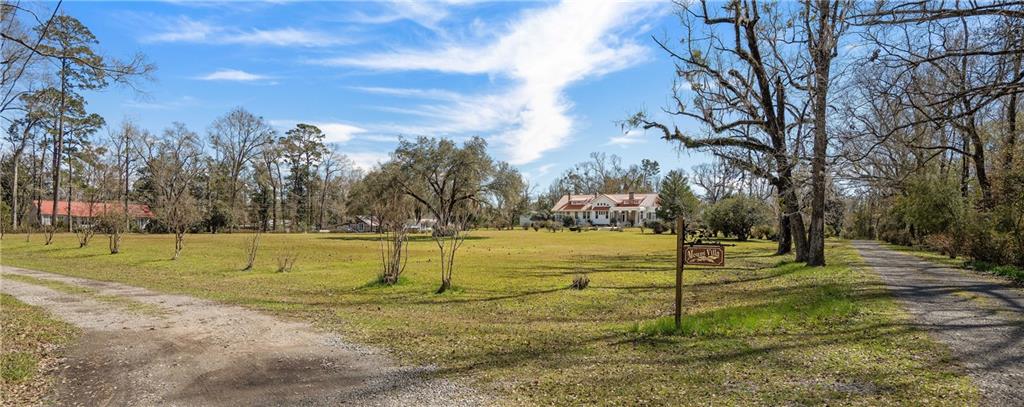 39241 Mount Villa Estate Lane, Ponchatoula, Louisiana image 3