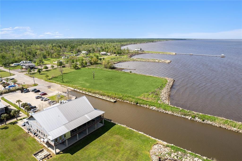 110 Peavine Road, La Place, Louisiana image 1