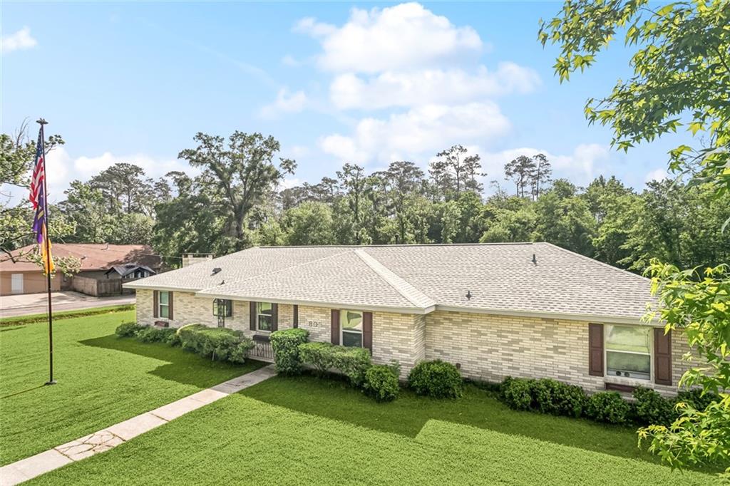 3808 Thomas Drive, Slidell, Louisiana image 2