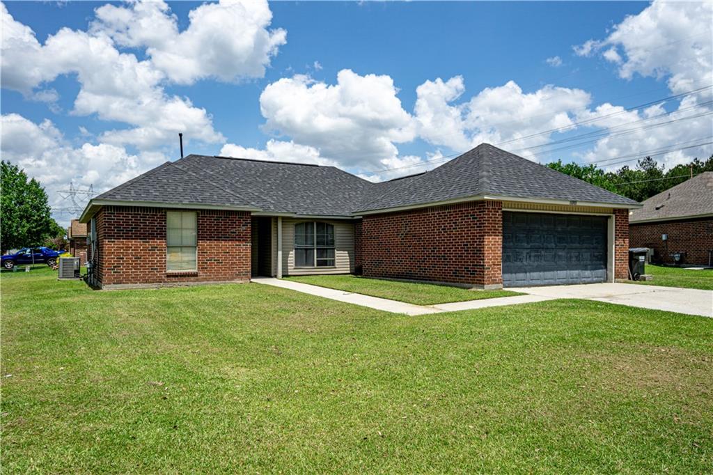 11257 Abbey Lane, Denham Springs, Louisiana image 2