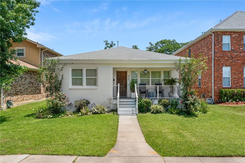 Don't miss out on this beauty in LAKEVIEW. This home features 4/bedrooms, 4.5 bathrooms, multiple living spaces and a 2 car garage. Additional features include stainless steel appliances, granite countertops, alcohol burning fireplace, travertine tile and hardwood floors. Den opens up to covered pergola and inground pool. If you're looking for space to spread out, this is the home for you!