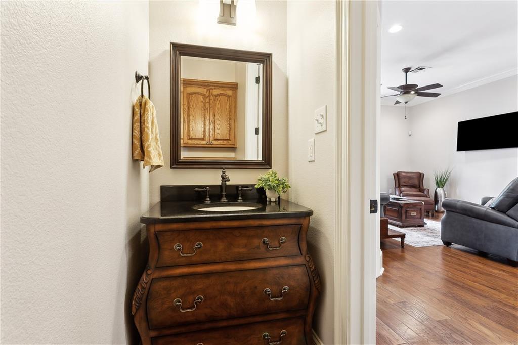 1633 First Street #301, New Orleans, Louisiana image 23