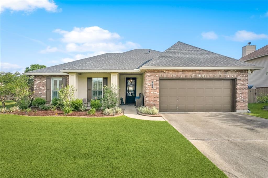613 Del Sol Pass, Covington, Louisiana image 1