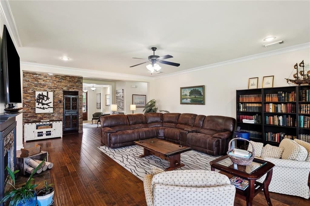 613 Del Sol Pass, Covington, Louisiana image 5