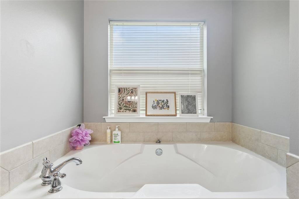 23284 Burvant Street, Abita Springs, Louisiana image 11