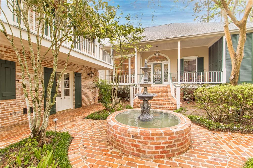 427 Magnolia Lane, Mandeville, Louisiana image 1