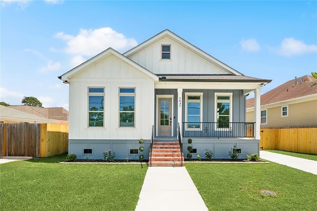 5645 Campus Boulevard, New Orleans, Louisiana image 1