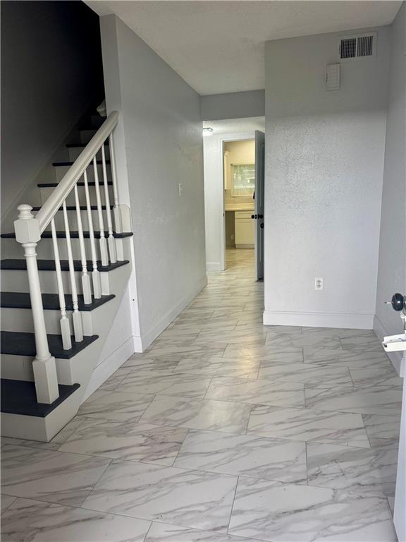 4001 Bayou Oaks Drive, Harvey, Louisiana image 3