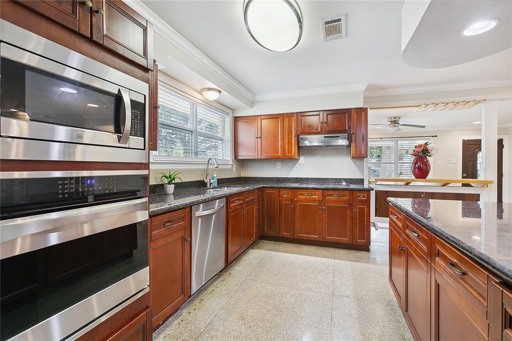 5420 Charlotte Drive, New Orleans, Louisiana image 6