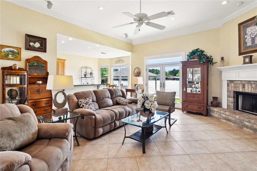 14300 S Lakeshore Drive, Covington, Louisiana image 7