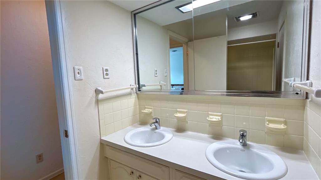 5001 Tartan Drive, Metairie, Louisiana image 13