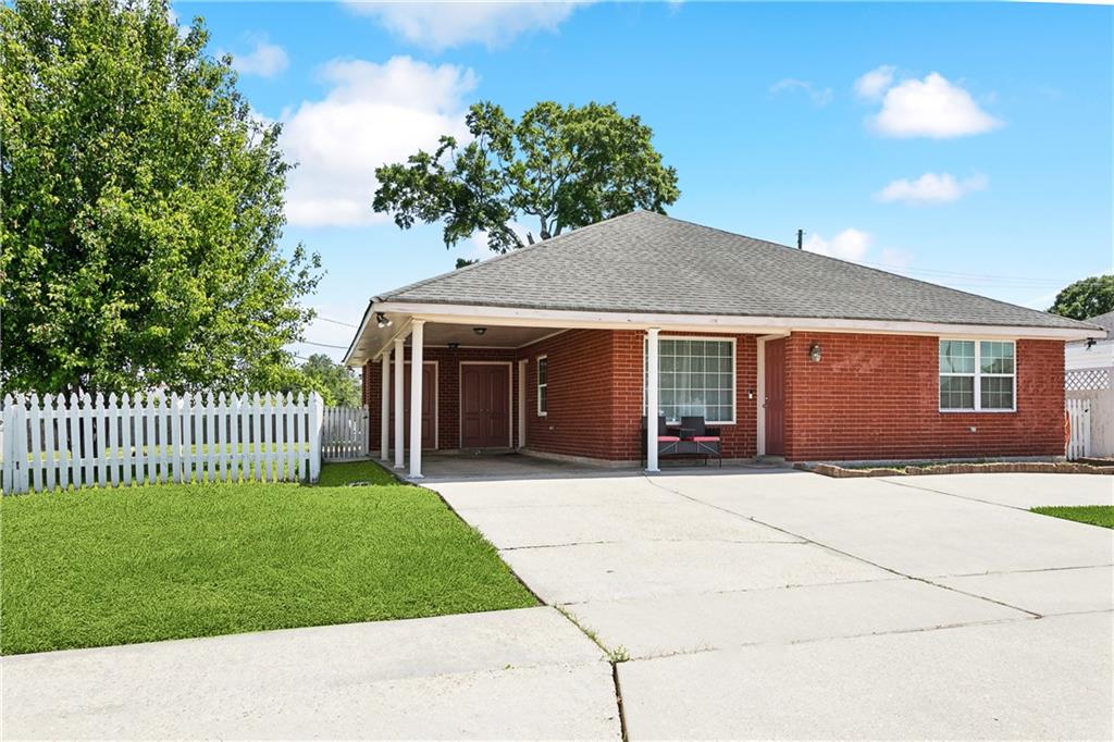 2433 Congressman Hebert Drive, Chalmette, Louisiana image 1
