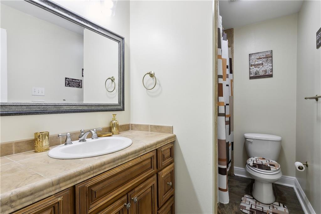 2433 Congressman Hebert Drive, Chalmette, Louisiana image 9