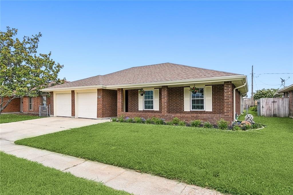 233 Sugarpine Drive, Gretna, Louisiana image 2