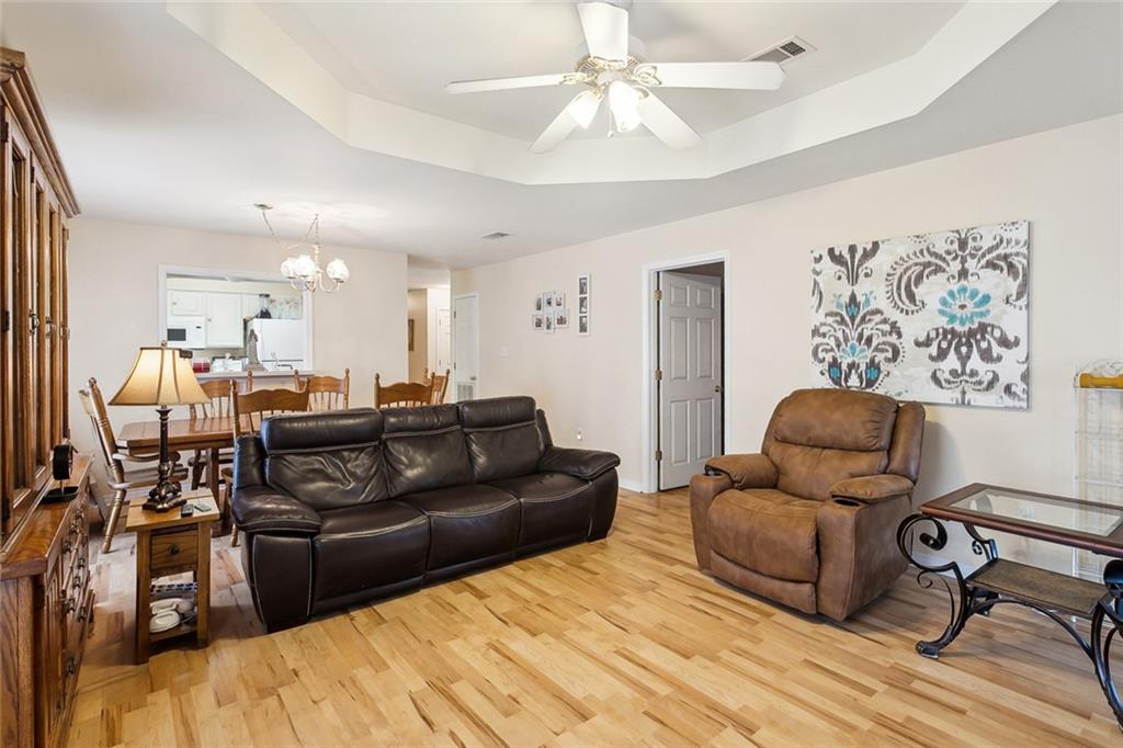 816 Eden Oaks Drive, Ponchatoula, Louisiana image 3