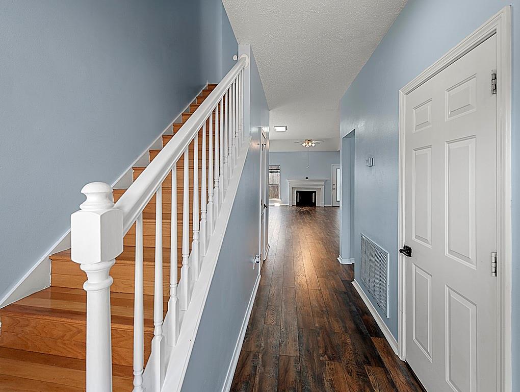 1001 W Chateau Lafitte Drive, Kenner, Louisiana image 6