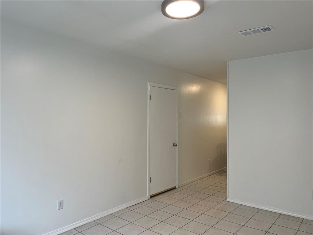 1053 Sandalwood Drive, Harvey, Louisiana image 3