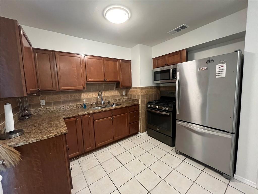 1053 Sandalwood Drive, Harvey, Louisiana image 4