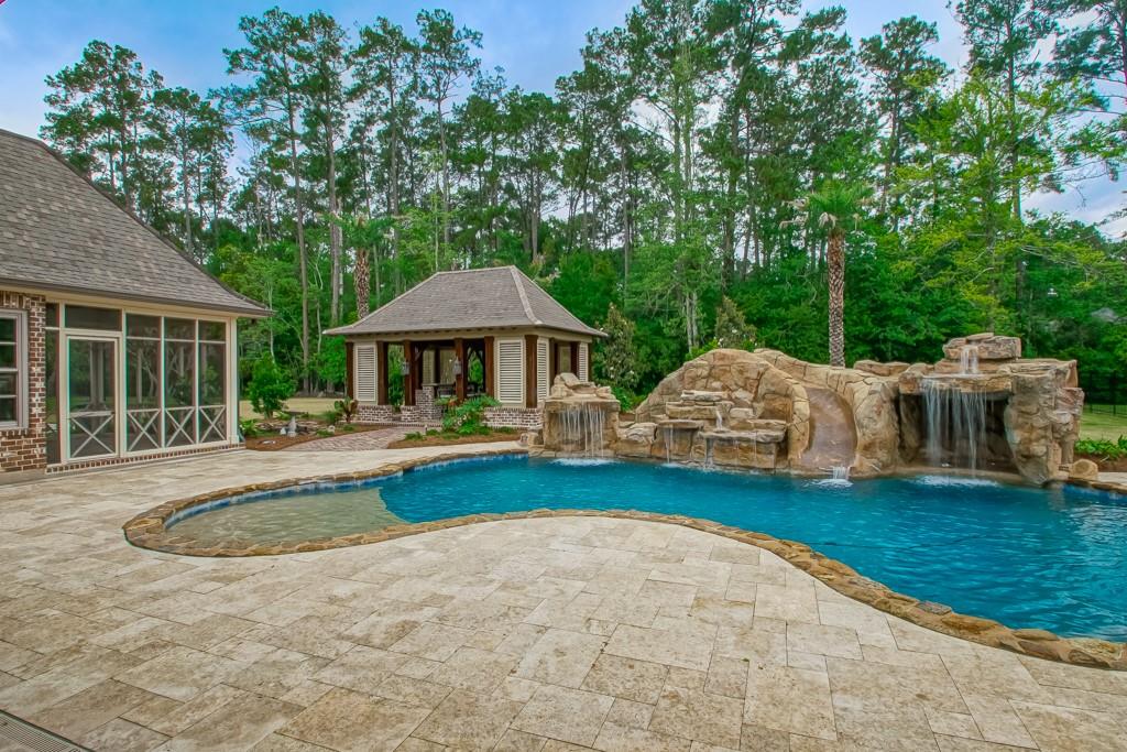 304 Heritage Oaks Drive, Covington, Louisiana image 2