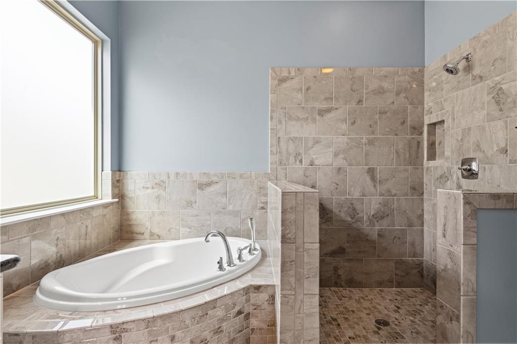 5760 Warrington Drive, New Orleans, Louisiana image 15