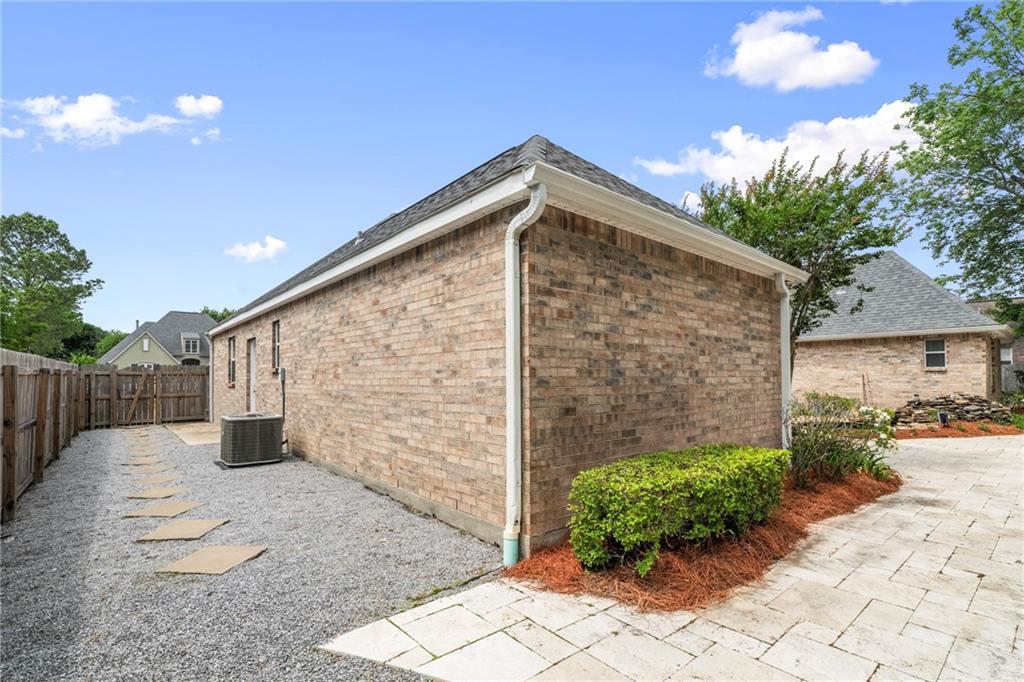 1442 Woodmere Drive, Mandeville, Louisiana image 34