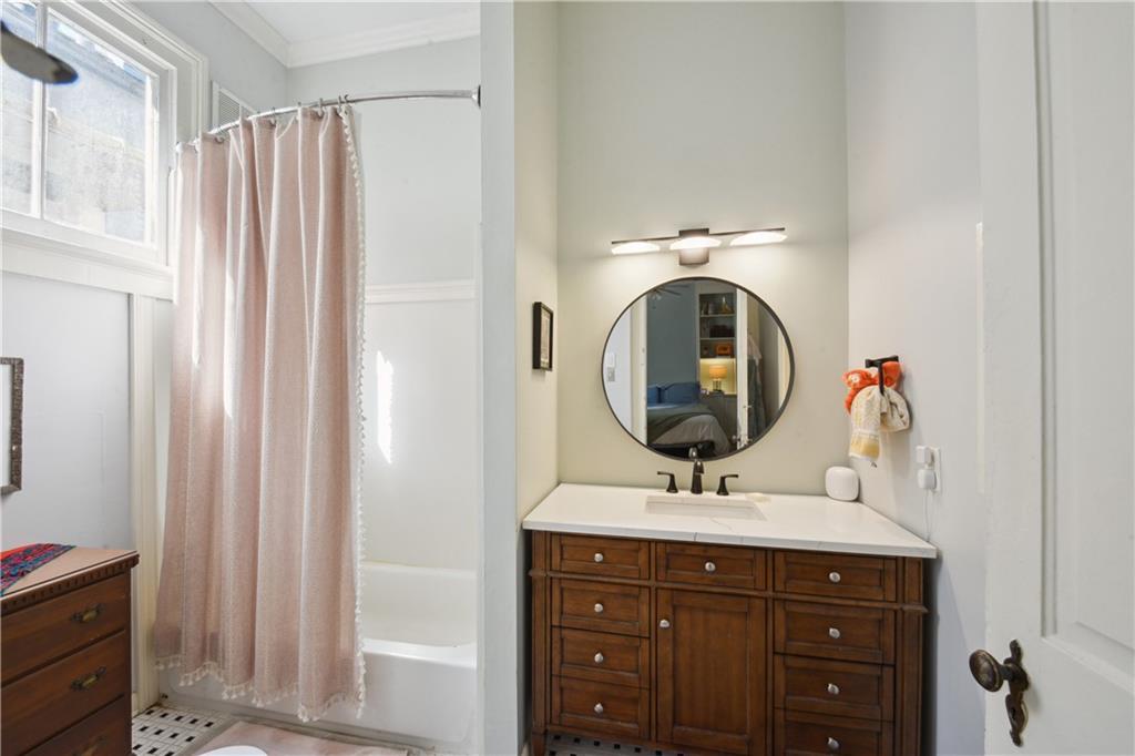 8216 Spruce Street, New Orleans, Louisiana image 17