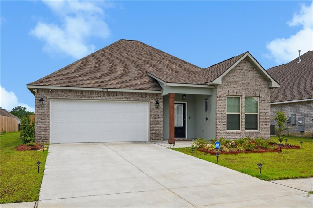 38446 Parliament Drive, Prairieville, Louisiana image 2