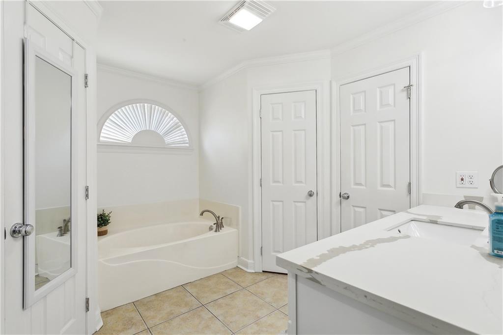 2063 Olvey Drive, Mandeville, Louisiana image 12
