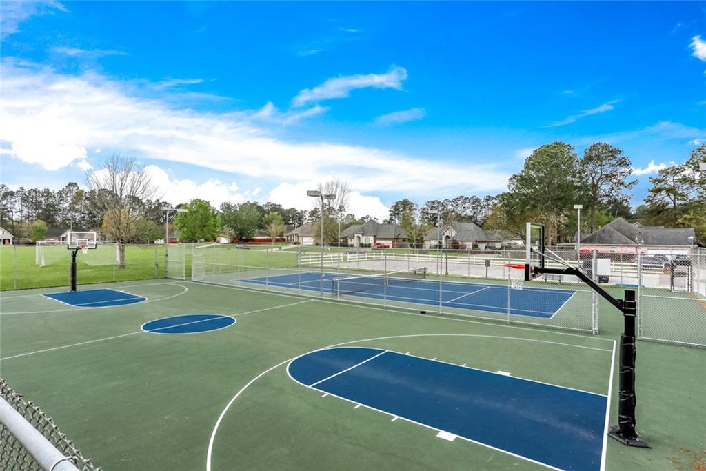 2063 Olvey Drive, Mandeville, Louisiana image 27