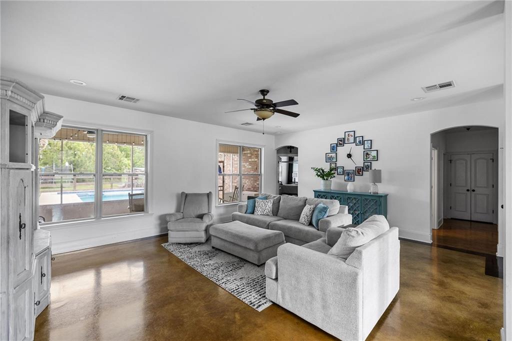 21121 Live Oak Lane, Ponchatoula, Louisiana image 3