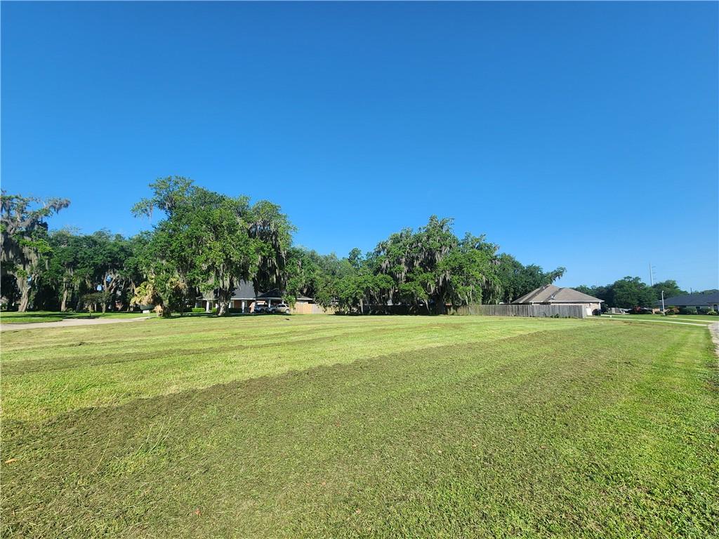 140 Regina Court, Belle Chasse, Louisiana image 1