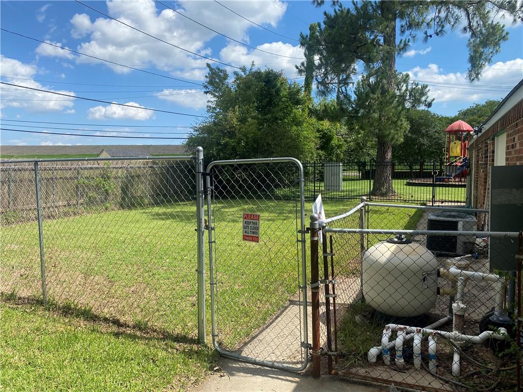 102 Stephen Drive, Saint Rose, Louisiana image 4