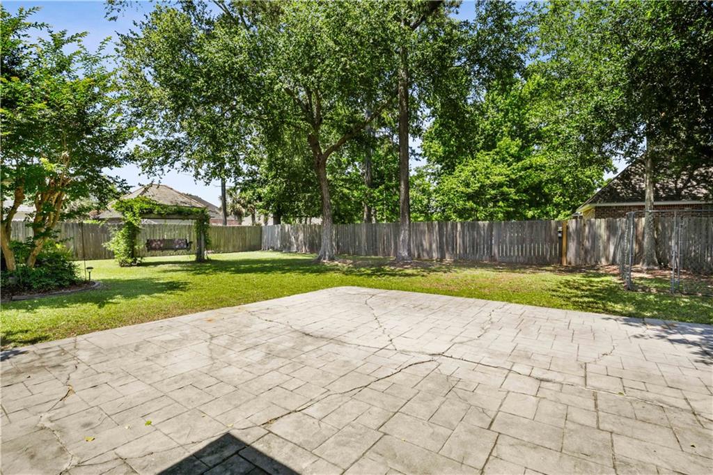1889 Logan Lane, Mandeville, Louisiana image 20