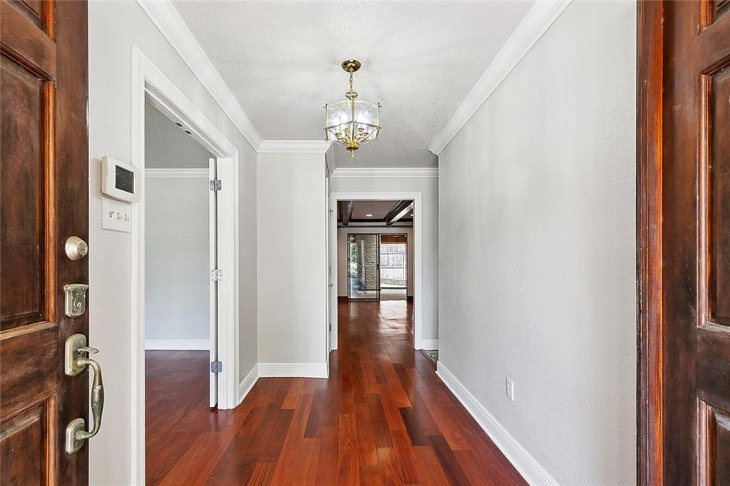3825 Severn Avenue, Metairie, Louisiana image 3