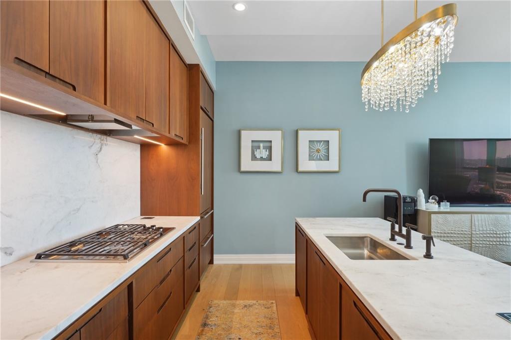 1001 Julia Street #9G, New Orleans, Louisiana image 11