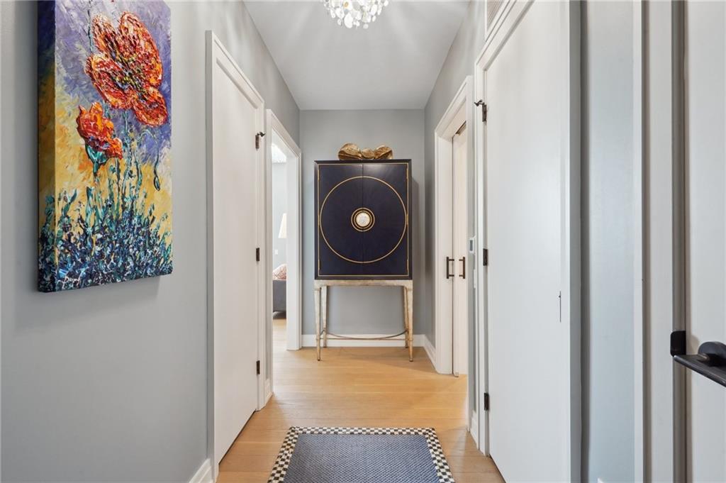 1001 Julia Street #9G, New Orleans, Louisiana image 2