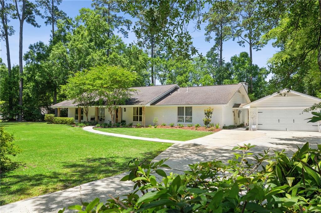 15 Bluebird Road, Covington, Louisiana image 1