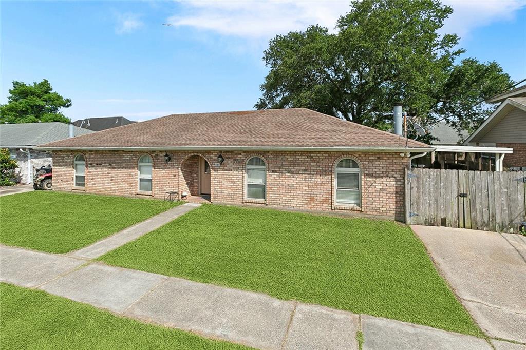 2713 Legend Street, Meraux, Louisiana image 2