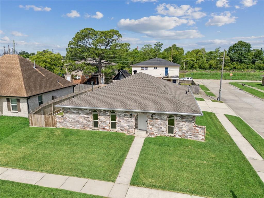 2228 Veronica Drive, Chalmette, Louisiana image 2