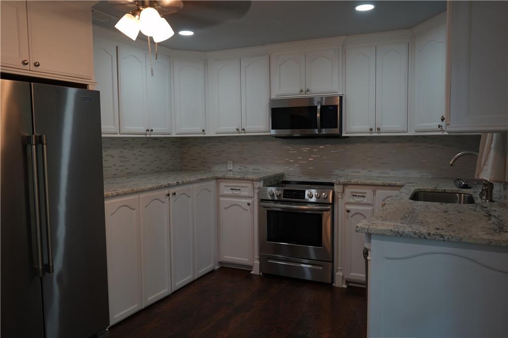 24819 S Walker Road, Denham Springs, Louisiana image 2
