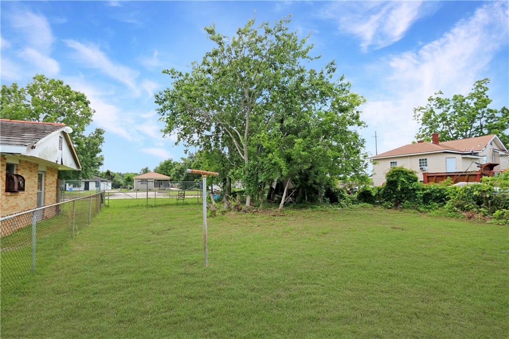 8018 Mackenzie Street, New Orleans, Louisiana image 2