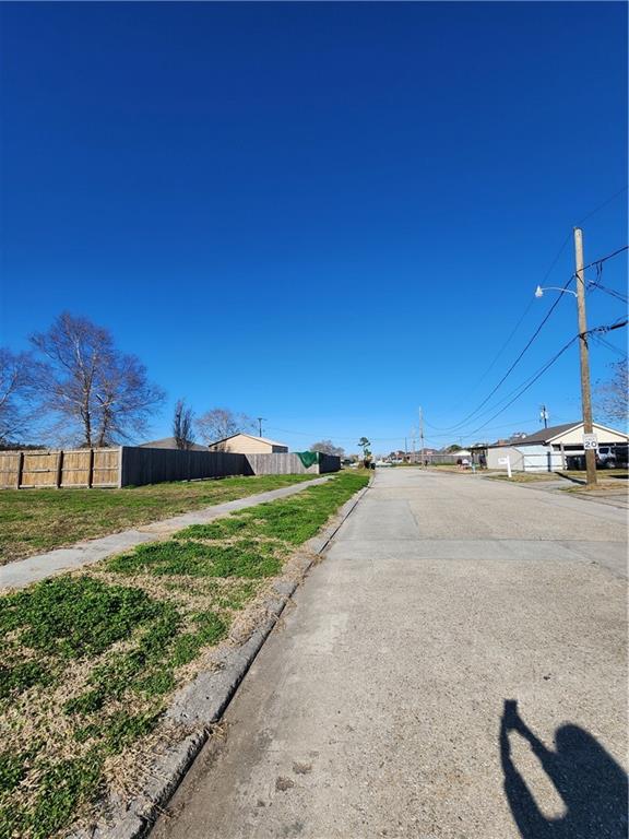 3220 Charles Court, Chalmette, Louisiana image 3