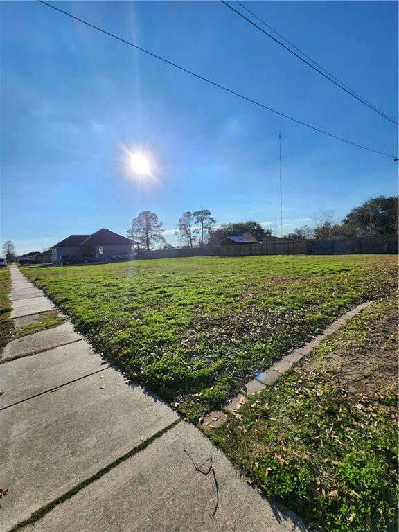 3608 Lyndell Drive, Chalmette, Louisiana image 2