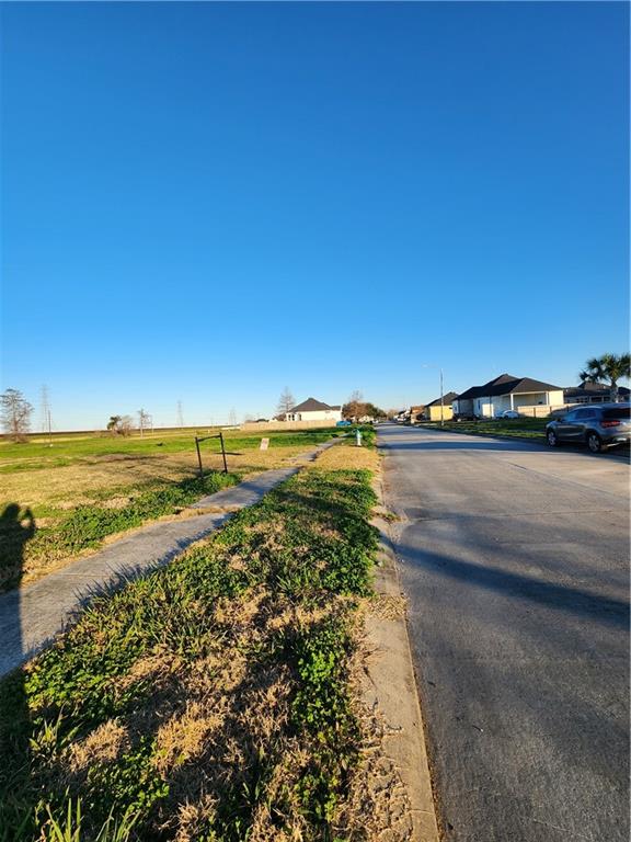 8329 Benjamin Street, Chalmette, Louisiana image 3